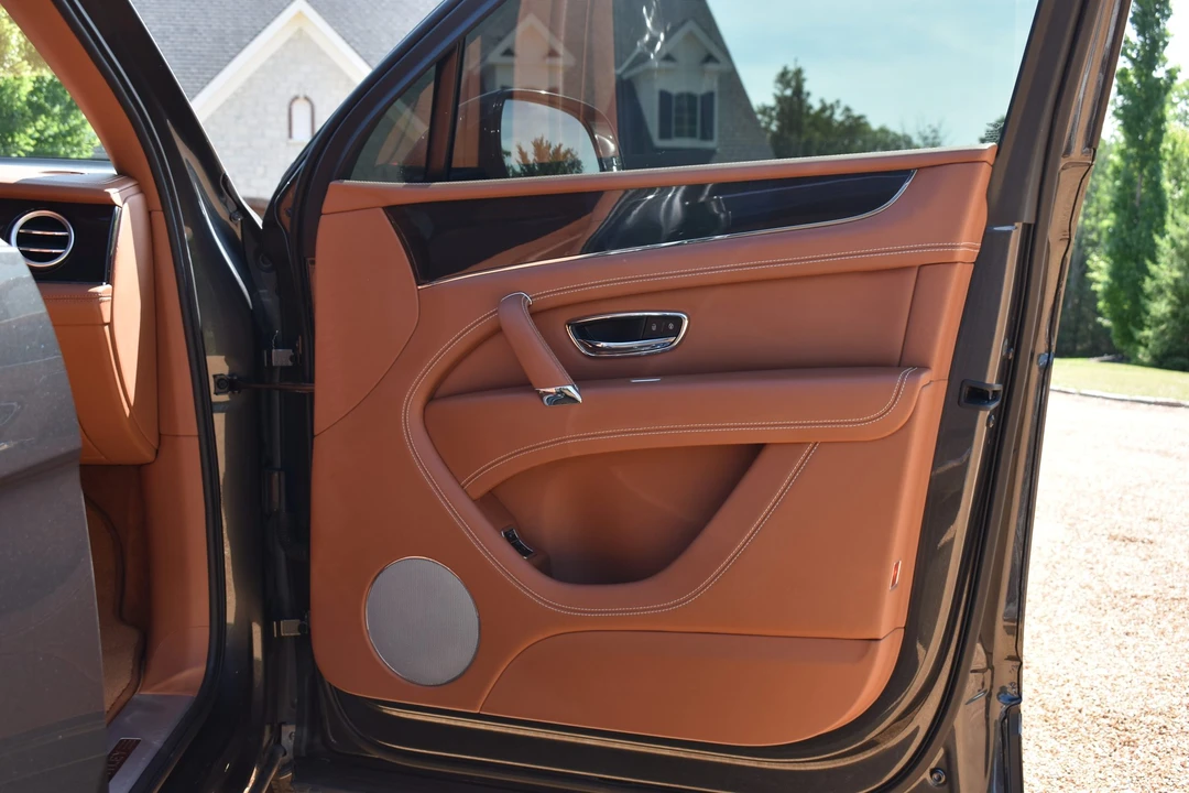 2019 Bentley Bentayga - Image 30 of 31