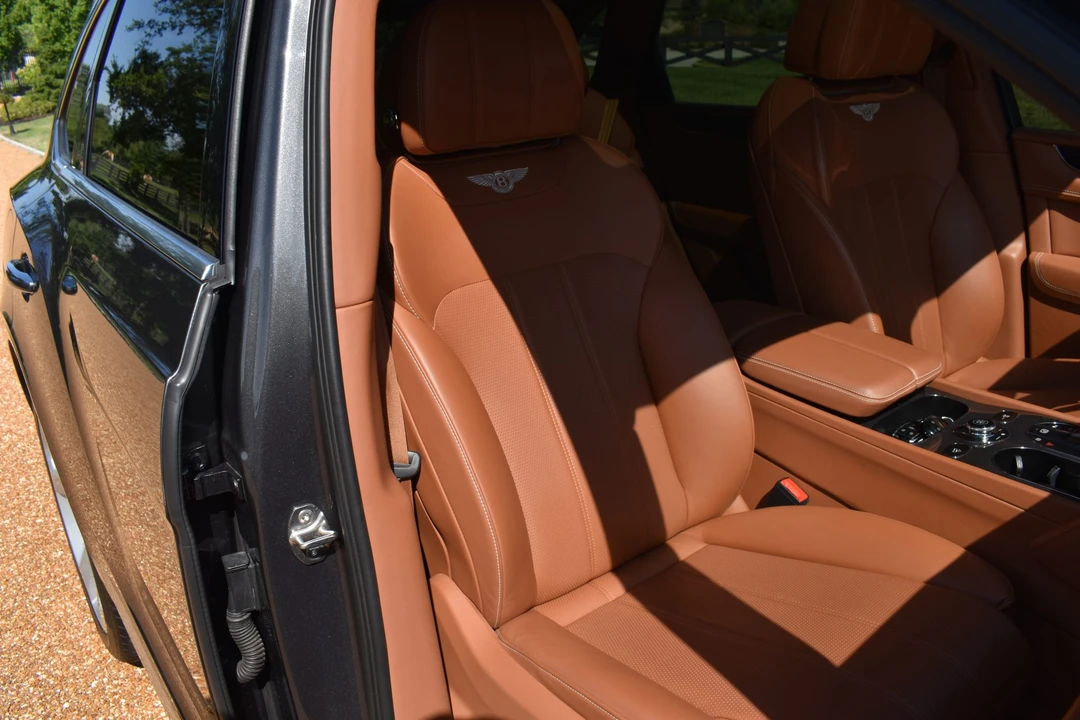 2019 Bentley Bentayga - Image 24 of 31
