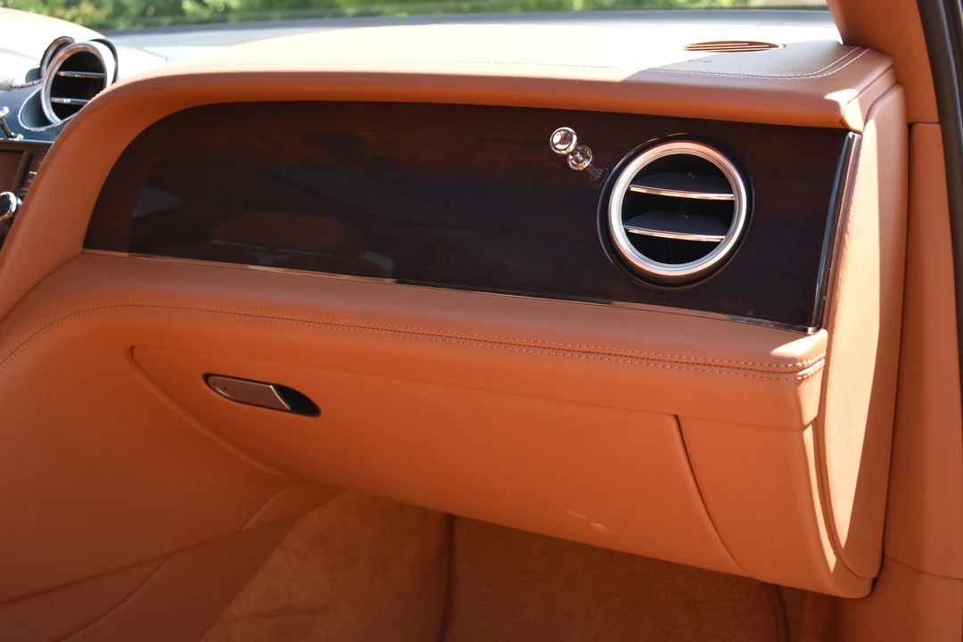 2019 Bentley Bentayga - Image 25 of 31