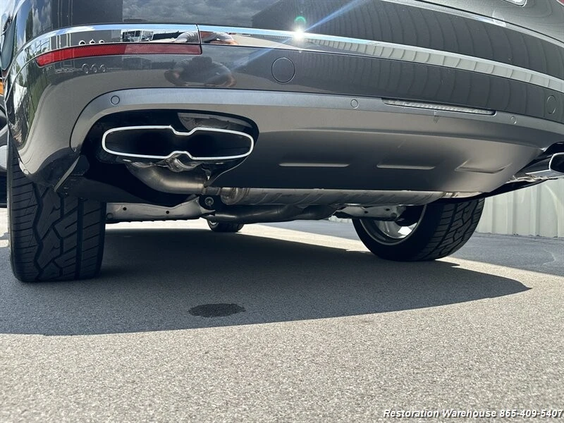 2019 Bentley Bentayga - Image 2 of 21