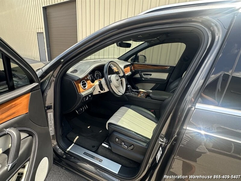 2019 Bentley Bentayga - Image 12 of 21
