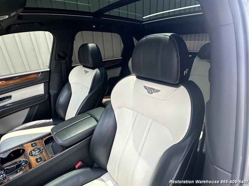 2019 Bentley Bentayga - Image 11 of 21