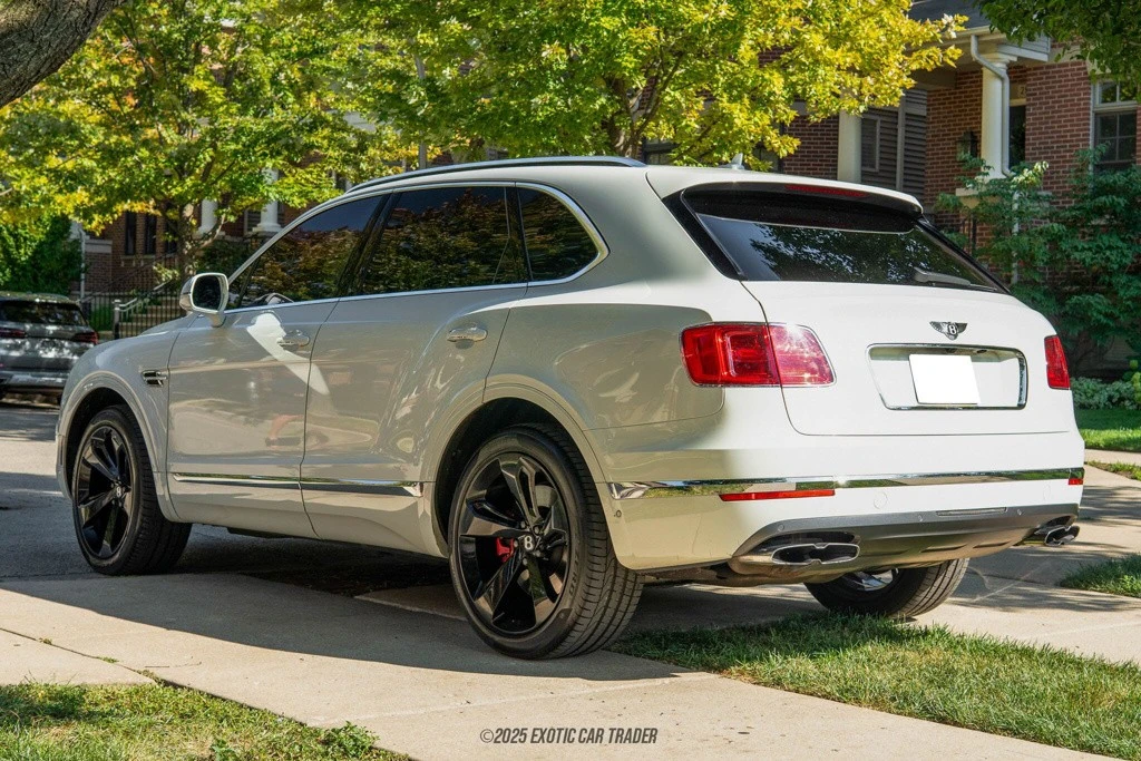 2019 Bentley Bentayga - Image 6 of 12