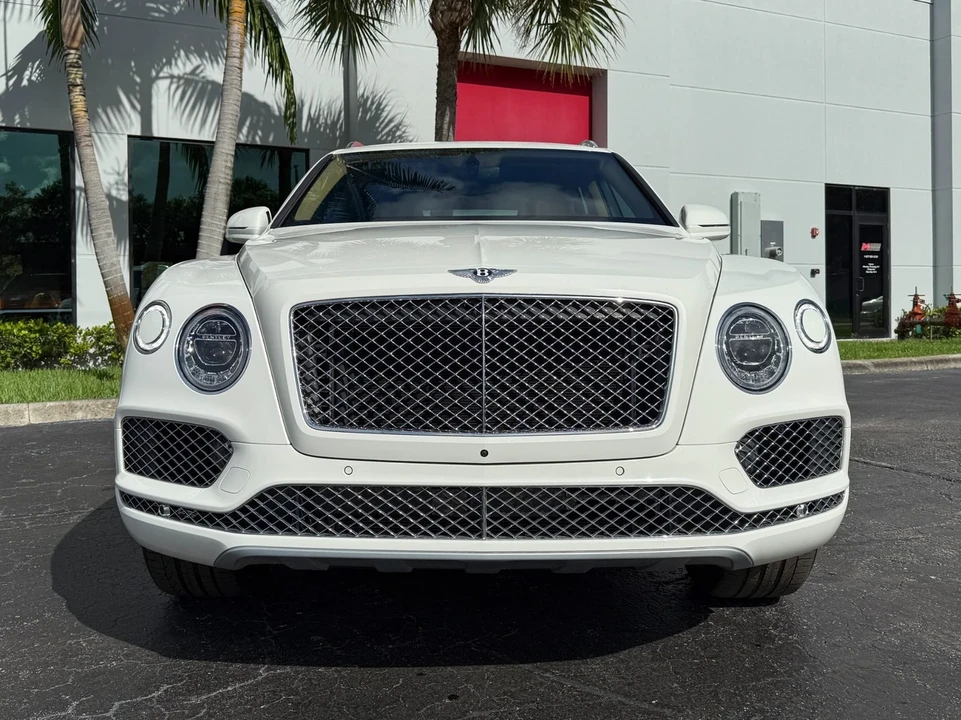 2019 Bentley Bentayga - Image 10 of 21