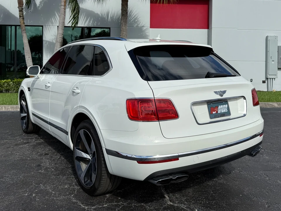 2019 Bentley Bentayga - Image 15 of 21