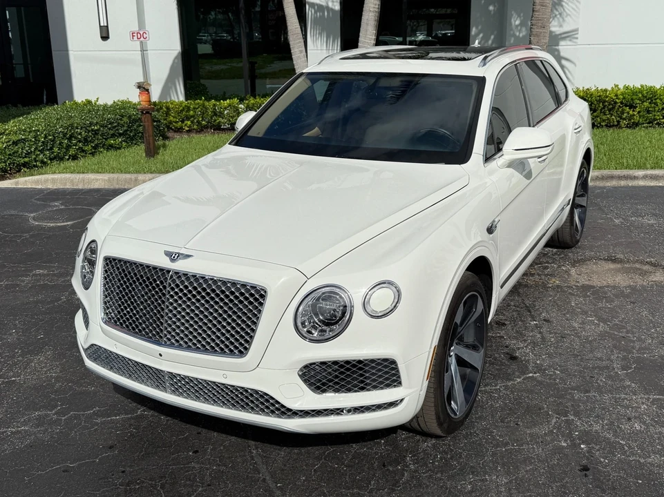 2019 Bentley Bentayga - Image 7 of 21
