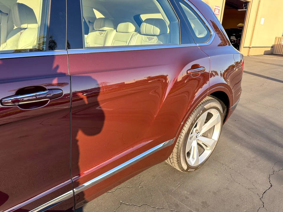 2019 Bentley Bentayga - Image 29 of 31