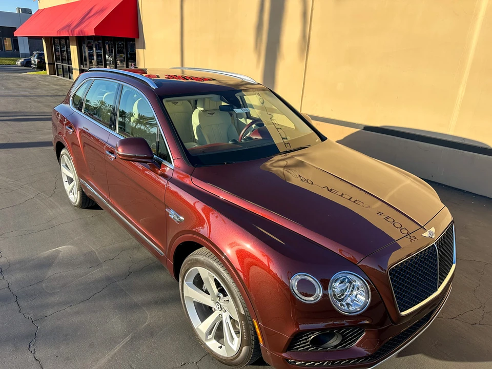 2019 Bentley Bentayga - Image 7 of 31