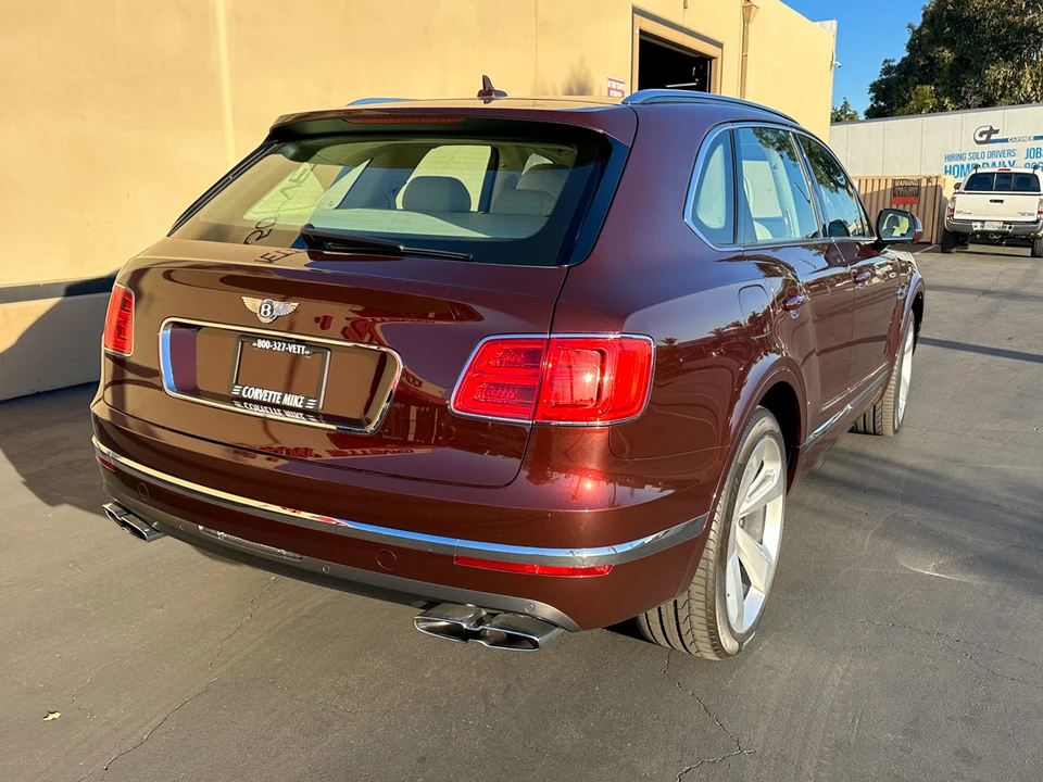 2019 Bentley Bentayga - Image 12 of 31