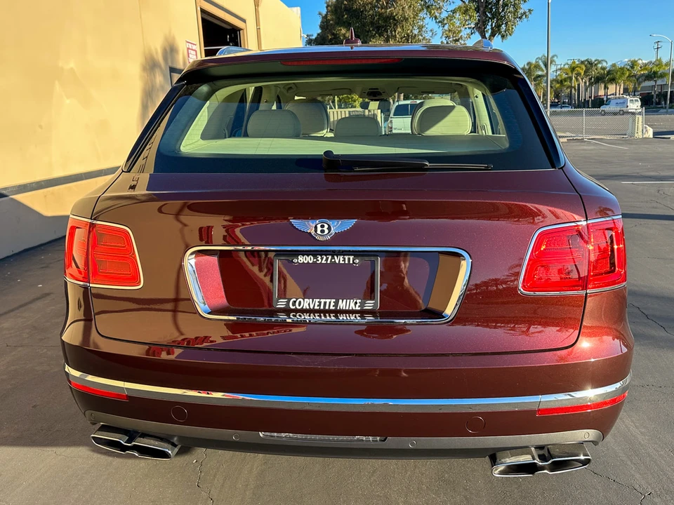 2019 Bentley Bentayga - Image 13 of 31
