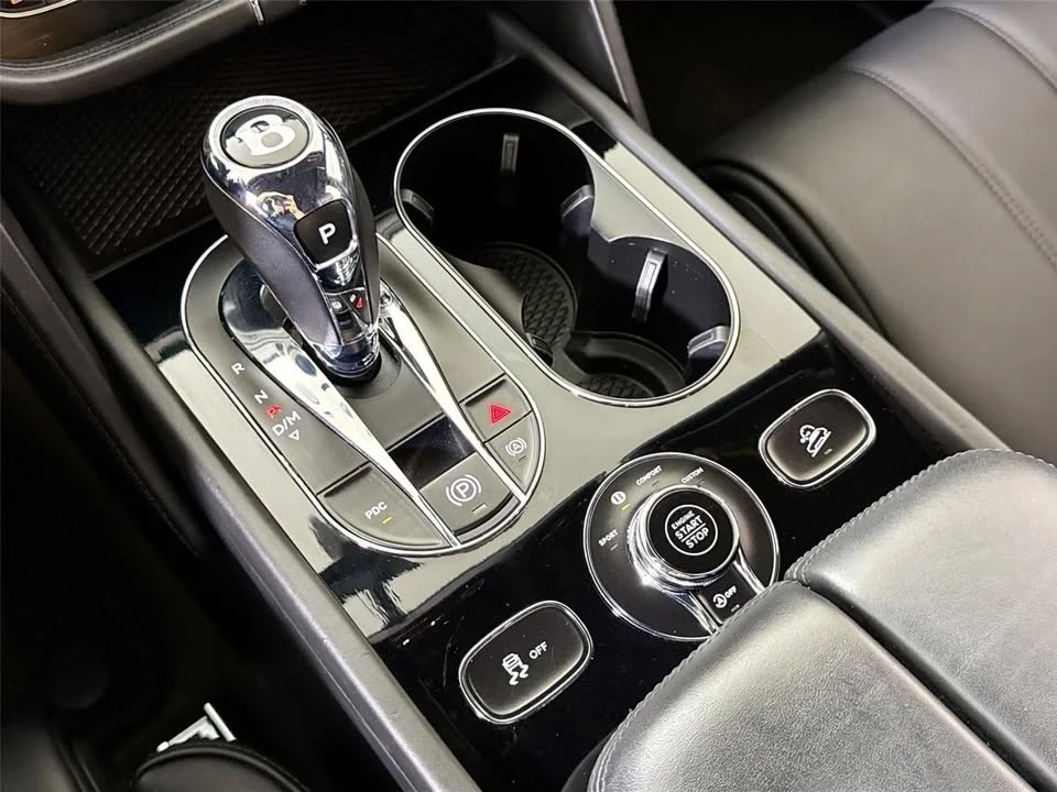 2019 Bentley Bentayga - Image 18 of 20