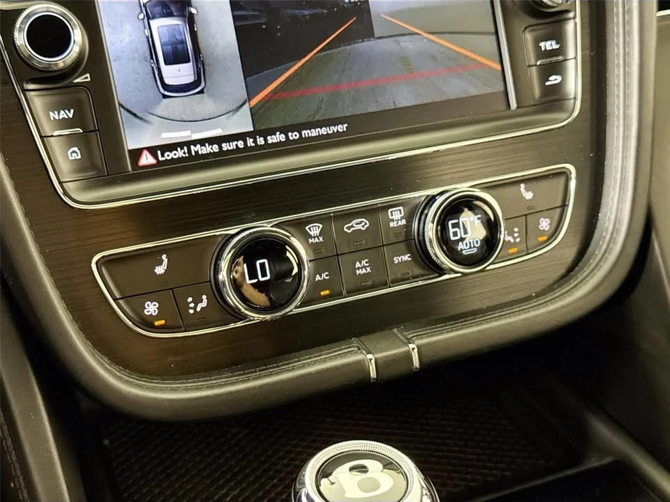 2019 Bentley Bentayga - Image 17 of 20