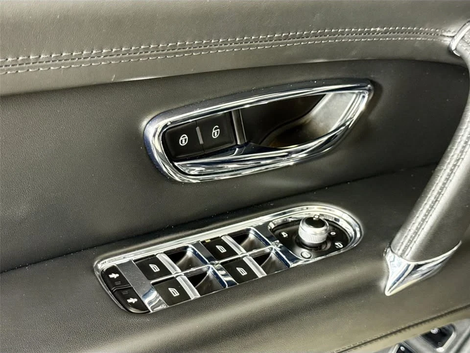 2019 Bentley Bentayga - Image 11 of 20