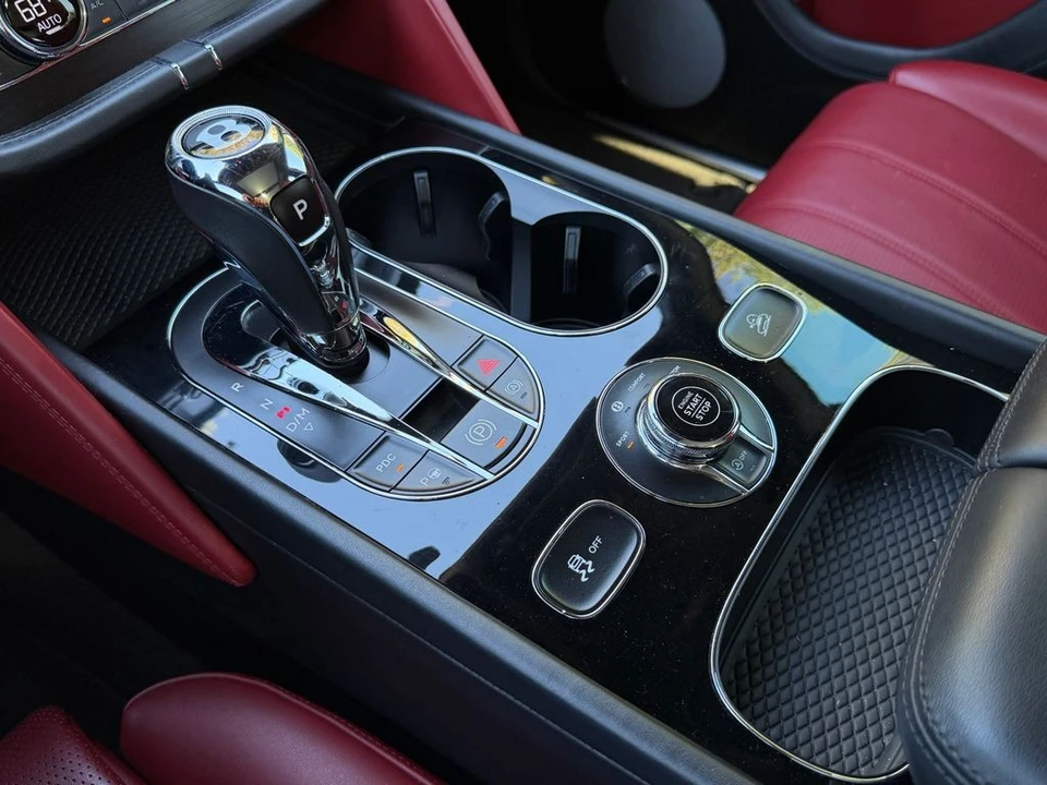 2019 Bentley Bentayga - Image 29 of 31