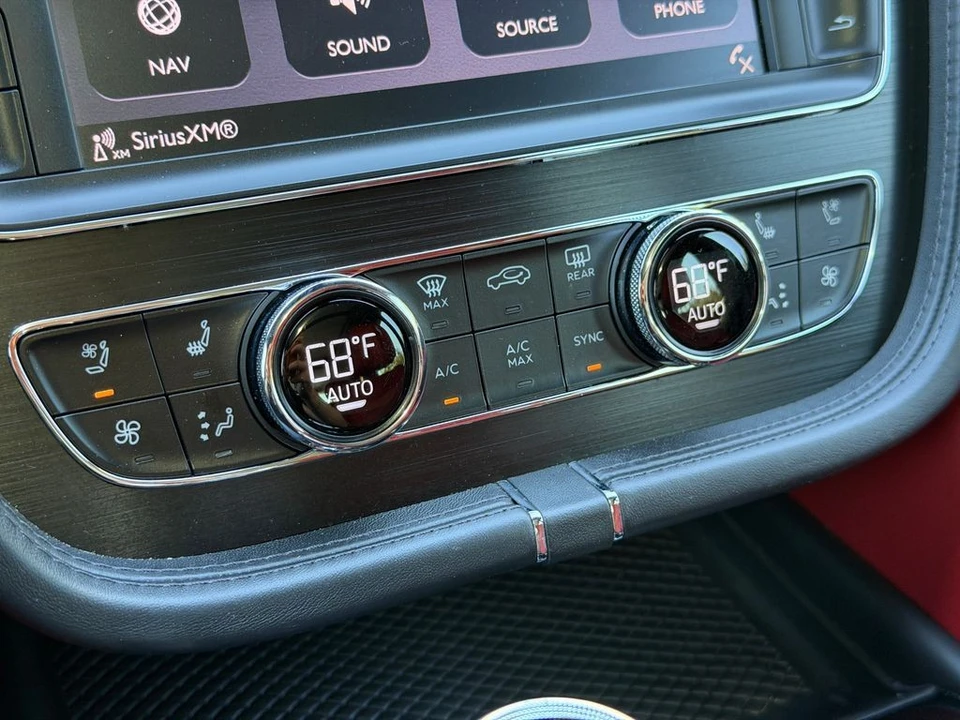 2019 Bentley Bentayga - Image 27 of 31