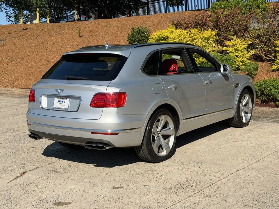 2019 Bentley Bentayga - Image 11 of 31