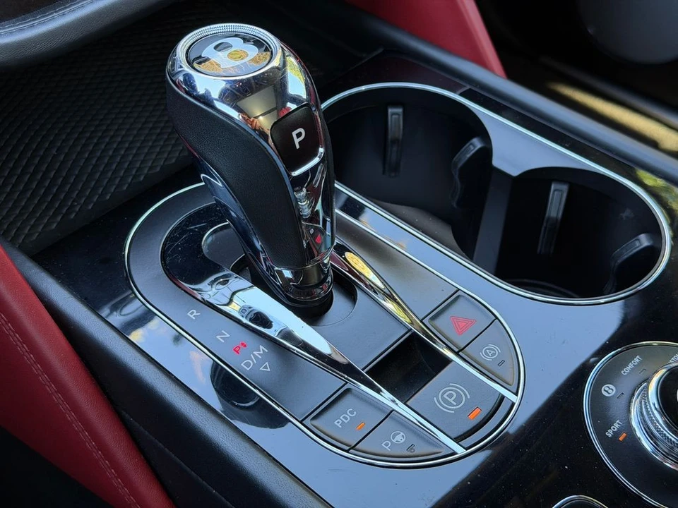 2019 Bentley Bentayga - Image 28 of 31