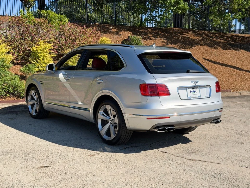 2019 Bentley Bentayga - Image 5 of 31