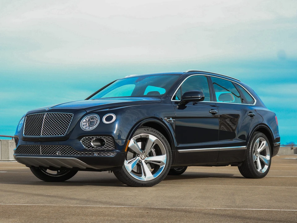 2019 Bentley Bentayga - Image 2 of 31