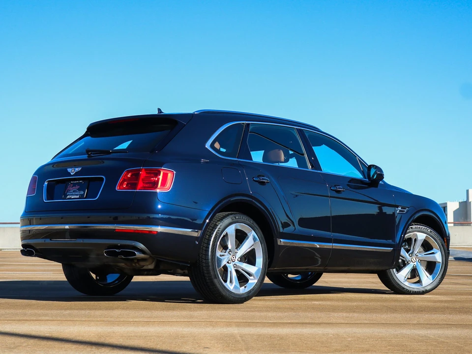 2019 Bentley Bentayga - Image 8 of 31