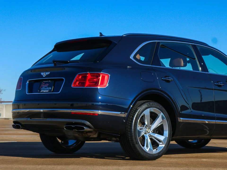 2019 Bentley Bentayga - Image 28 of 31