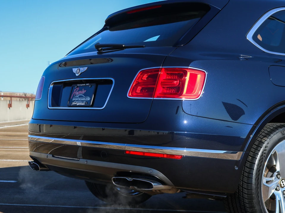 2019 Bentley Bentayga - Image 29 of 31