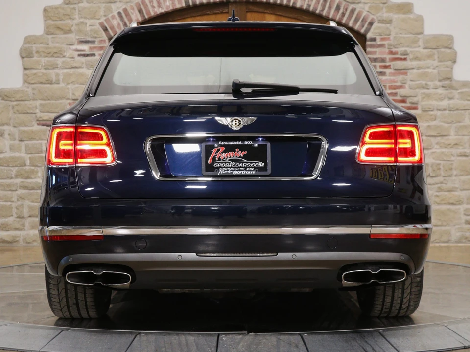 2019 Bentley Bentayga - Image 16 of 31