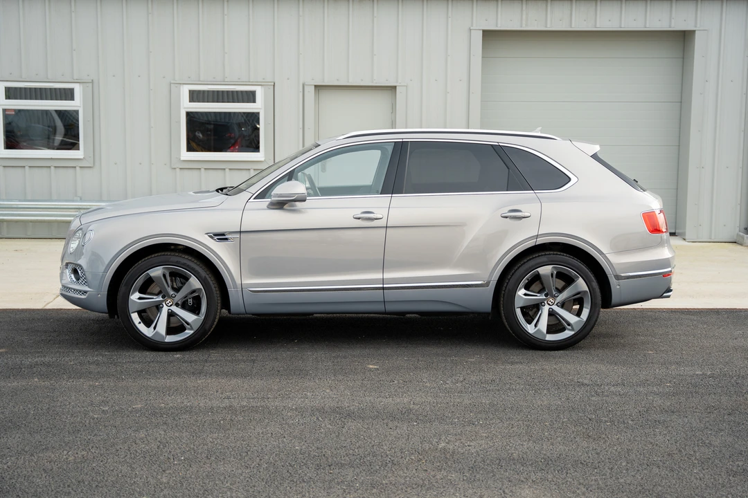 2019 Bentley Bentayga - Image 4 of 31
