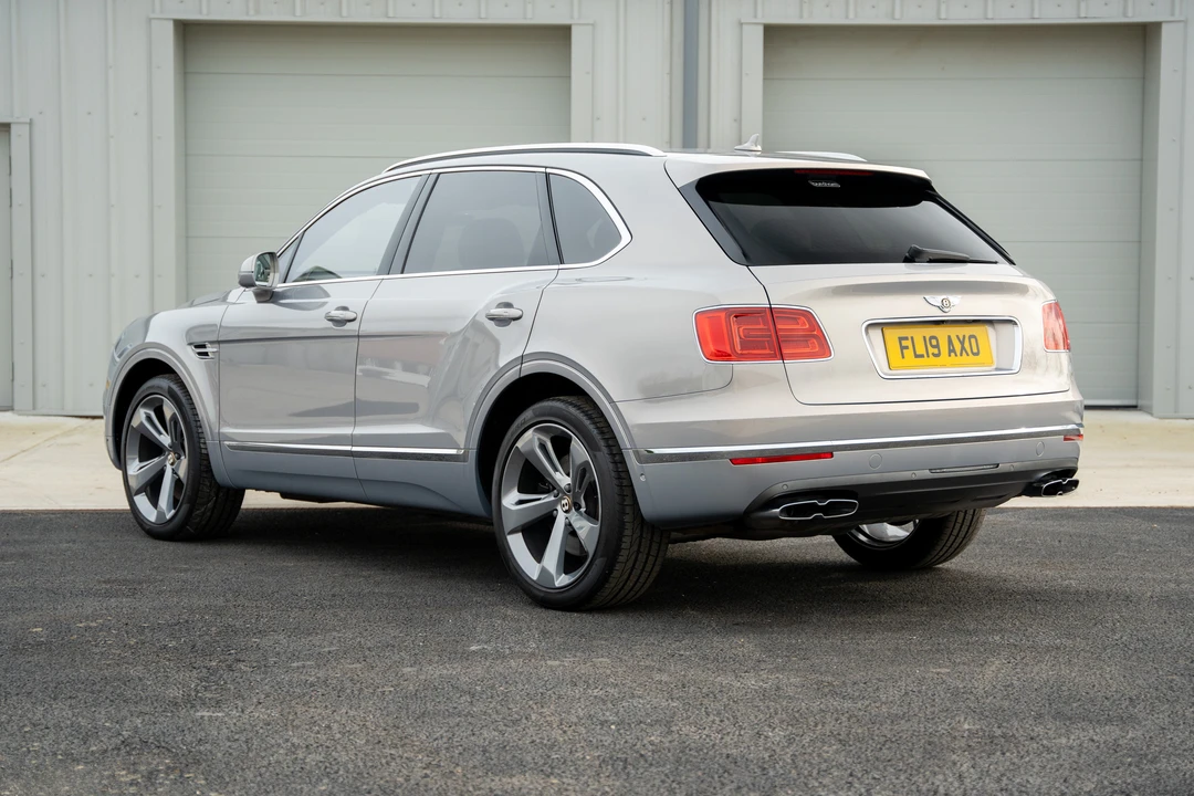 2019 Bentley Bentayga - Image 5 of 31