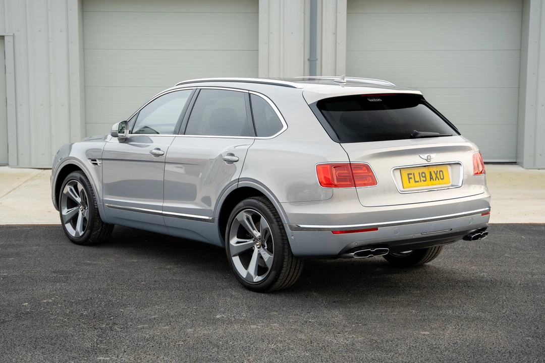 2019 Bentley Bentayga - Image 12 of 31