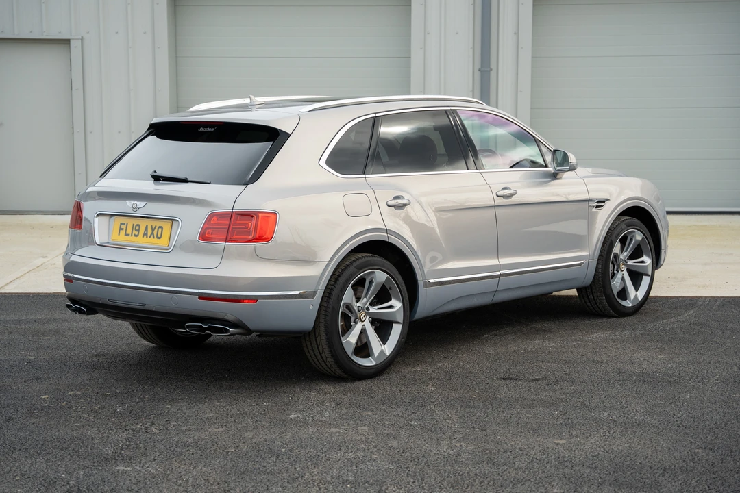 2019 Bentley Bentayga - Image 14 of 31
