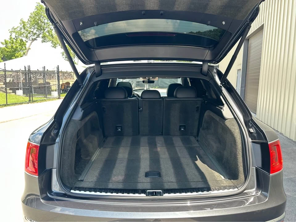 2019 Bentley Bentayga - Image 9 of 20