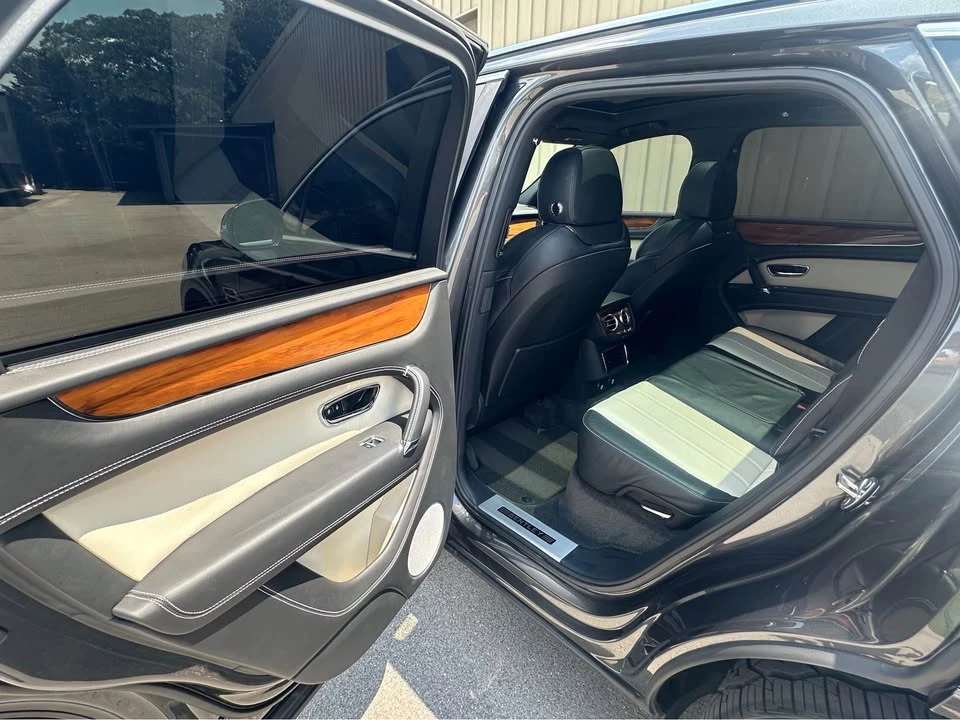 2019 Bentley Bentayga - Image 11 of 20