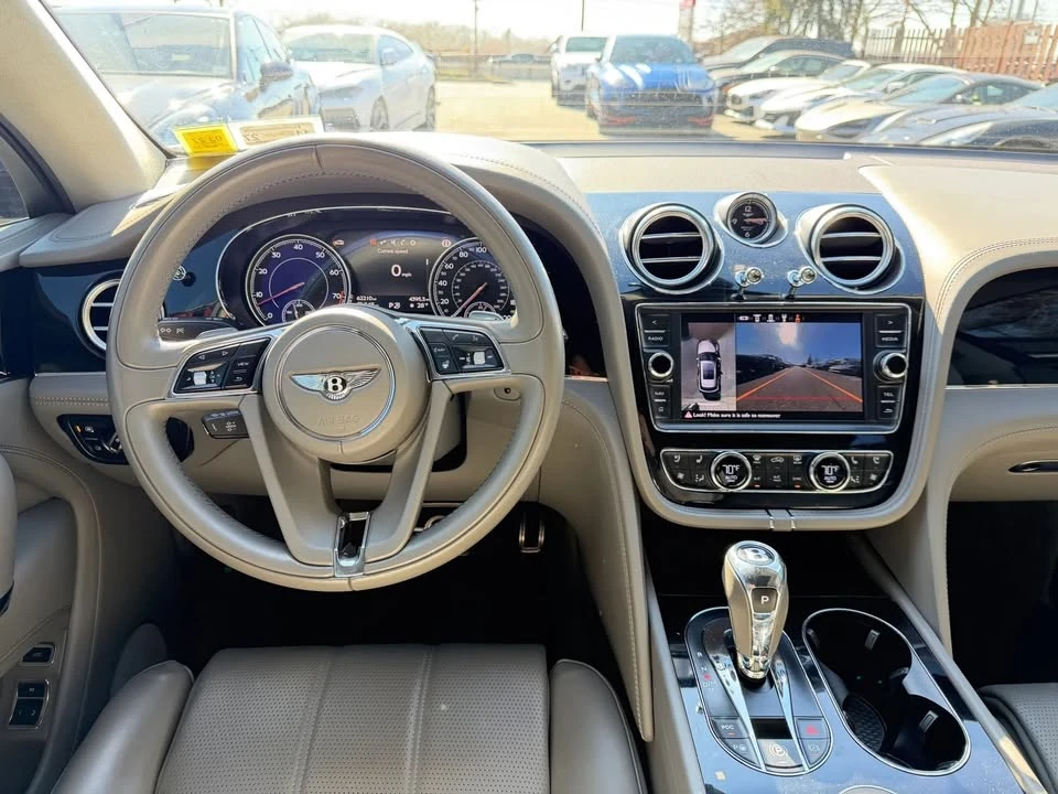 2019 Bentley Bentayga - Image 4 of 9