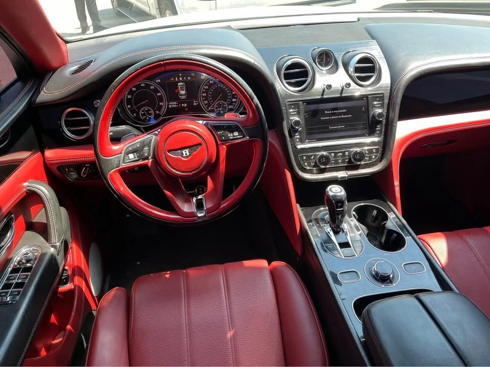 2019 Bentley Bentayga - Image 5 of 5