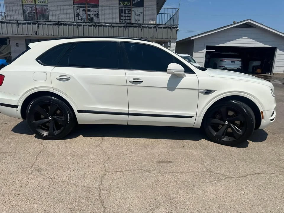 2019 Bentley Bentayga - Image 3 of 9