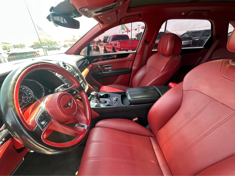 2019 Bentley Bentayga - Image 6 of 9