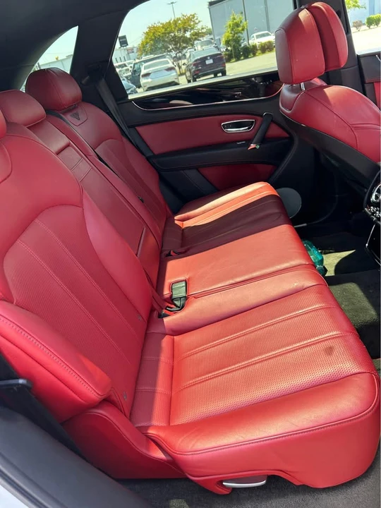 2019 Bentley Bentayga - Image 8 of 20