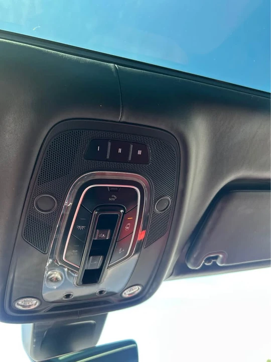 2019 Bentley Bentayga - Image 19 of 20