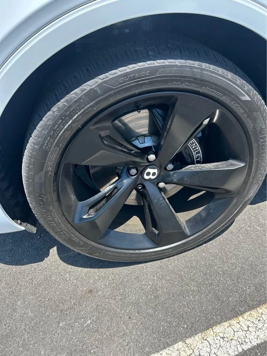 2019 Bentley Bentayga - Image 20 of 20