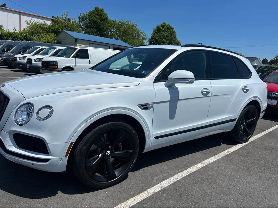 2019 Bentley Bentayga - Image 2 of 20