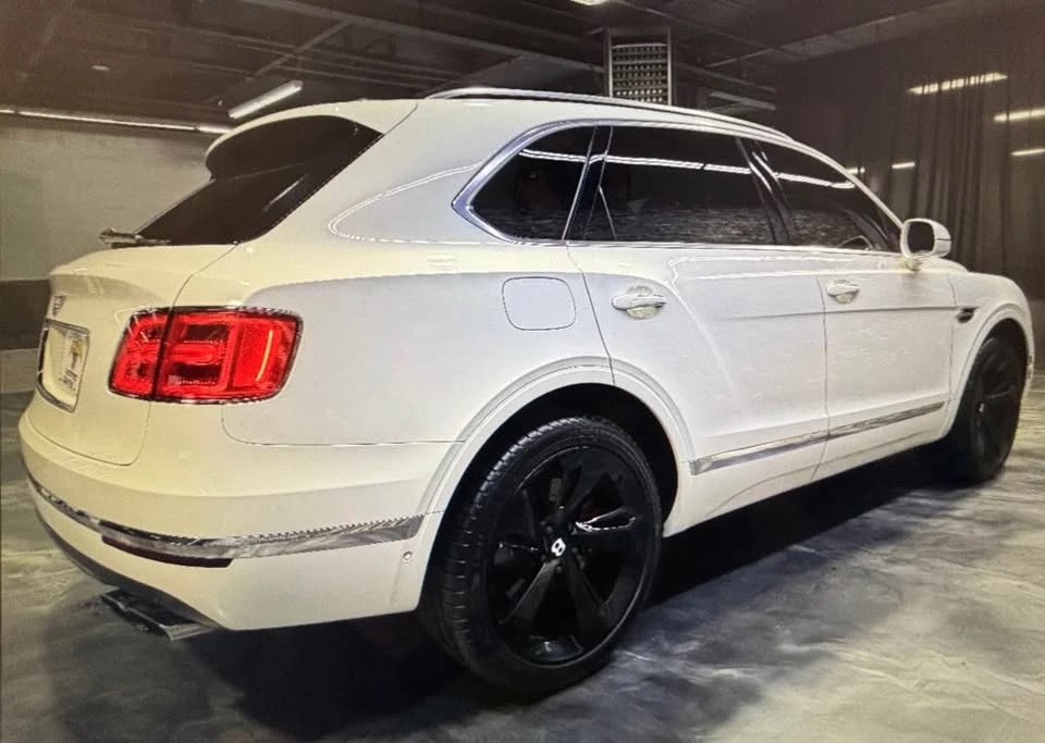 2019 Bentley Bentayga - Image 5 of 17