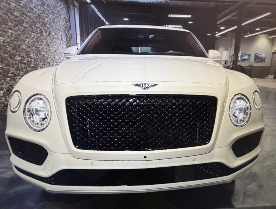 2019 Bentley Bentayga - Image 2 of 17