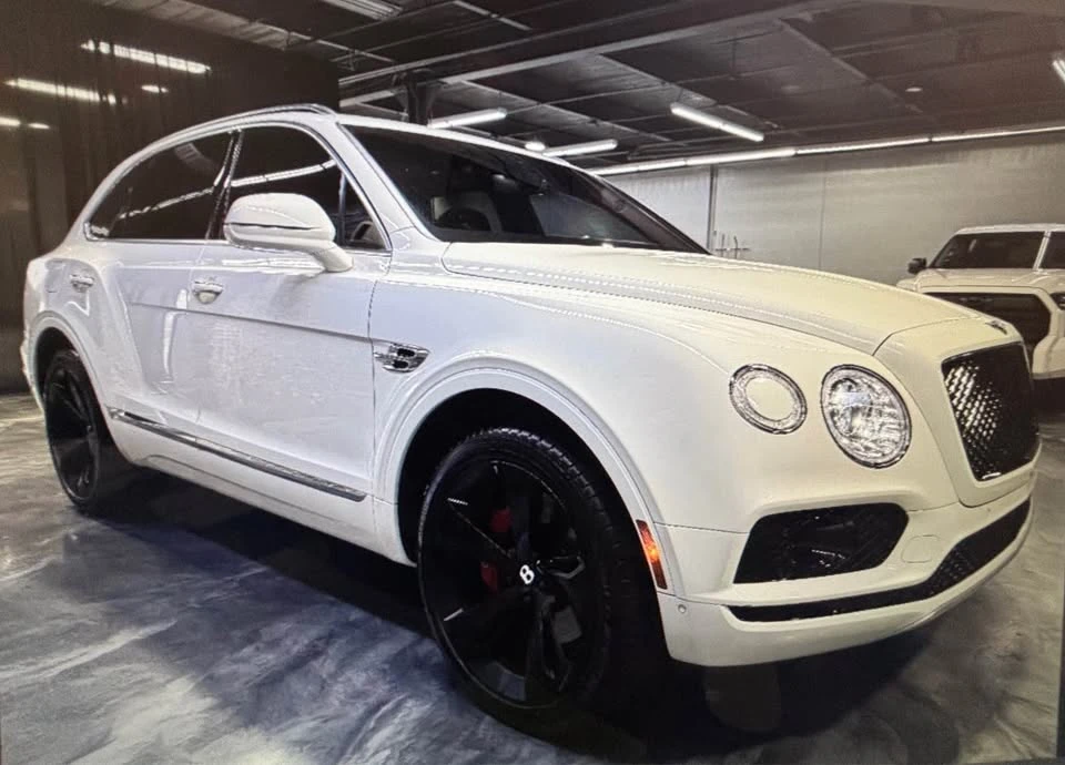 2019 Bentley Bentayga - Image 6 of 17