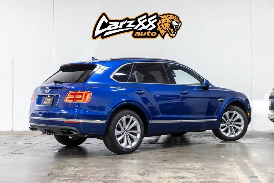 2019 Bentley Bentayga - Image 8 of 9