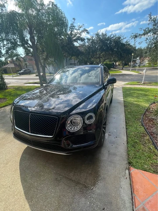 2019 Bentley Bentayga - Image 3 of 16