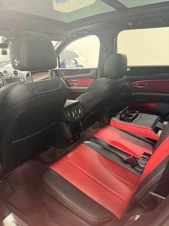 2019 Bentley Bentayga - Image 3 of 5