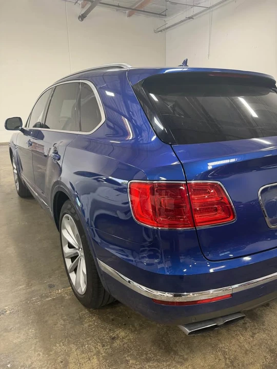 2019 Bentley Bentayga - Image 4 of 5