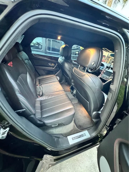 2019 Bentley Bentayga - Image 13 of 16