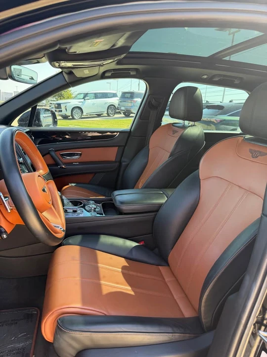 2019 Bentley Bentayga - Image 6 of 16